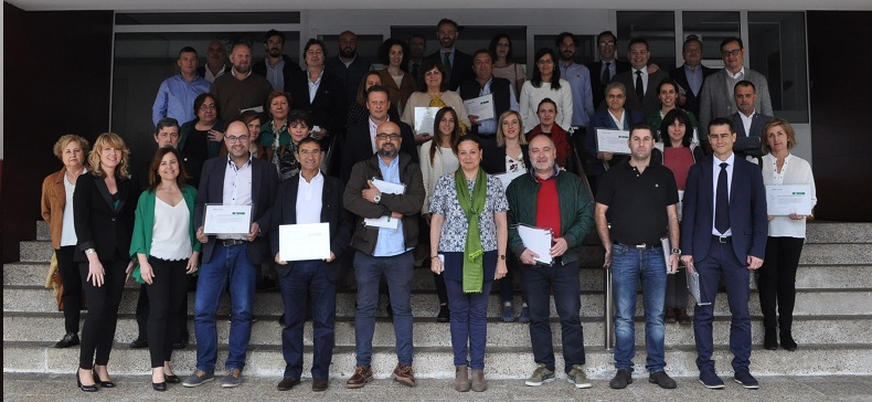 Foto de grupo empresas reconocidas Bonus 2015 y 2016 en Asturias Fraternidad-Muprespa