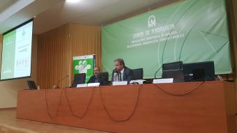 Dos de los ponentes durante su intervención en la jornada 