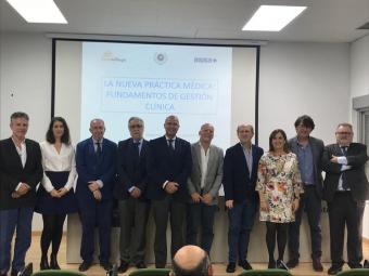 Los ponentes, posando en una foto de familia