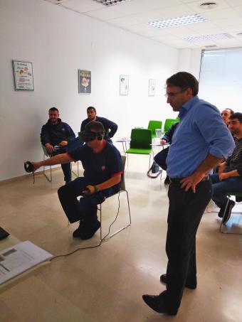 El equipo de realidad virtual simula la conducción en situaciones adversas 