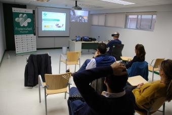 Los equipos de realidad virtual inmersiva simulan la conducción en situaciones adversas, por ejemplo, climatológicas