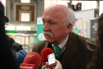 Carlos Aranda, ante los medios de comunicación