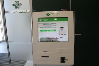 Centro Asistencial de Córdoba - Expendedor de ticket de turnos