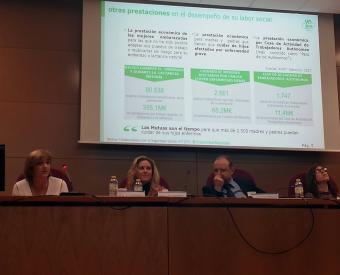 Taula de les III Jornades d'oportunitats professionals del Grau en Relacions Laborals i Recursos Humans