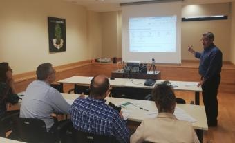 Marcos Amorós, asesor técnico de Fraternidad-Muprespa, trasladó al aforo el detalle de las particularidades del bonus