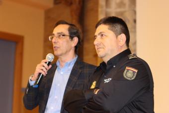 Pedro J. Aguado, Inspector de Policia i Delegat de Participació Ciutadana, amb la ponència “Addiccions, dependències i delictes associats a l'ús de les TIC”