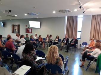 Mar Morales, directora de Prevención y Desarrollo de la Cultura de la Salud de la Mutua, moderó la mesa “Fatiga de muchos, consuelo de tontos”