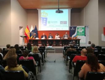 Mesa inaugural de la jornada celebrada en Las Palmas