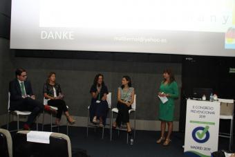 La mesa de debate moderada por Natalia Fdez. Laviada llevó por título Salud y bienestar en la empresa mito o realidad