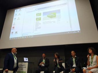 Mar Morales, durante la mesa de debate en la que participó, en la segunda jornada