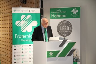 Carlos Aranda, director Gerente de Fraternidad-Muprespa, abrió la jornada en el Hospital