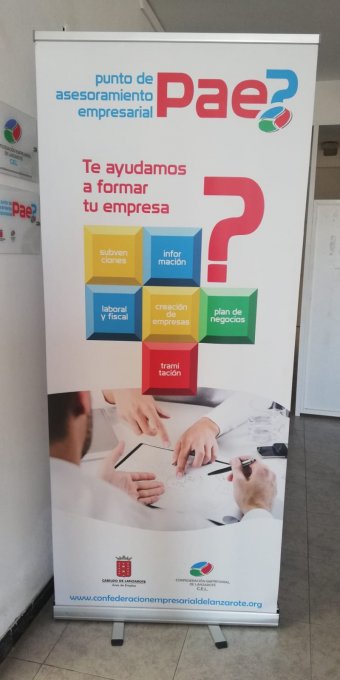 Cartel de punto de asesoramento empresarial