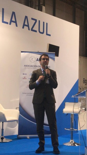 David Revillo de Fraternidad-Muprespa, durante a súa participación na mesa sobre Seguridade Viaria no Traballo.jpg