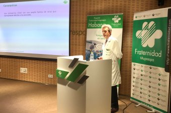 Dr. Ortega, médico especialista en medicina interna do Hospital Fraternidad-Muprespa Habana falando sobre o coronavirus.