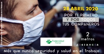 Conductor de coche que sale a trabajar con lema de la V Semana de la Prevención