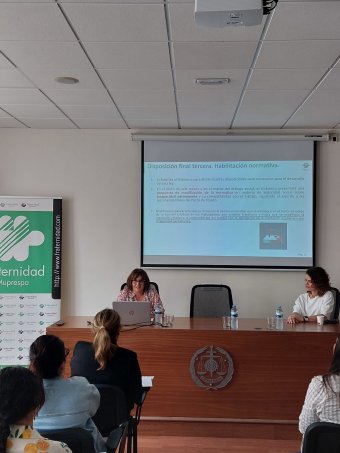 Ana Lorenzo y Alicia Vega