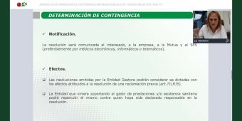 Cristina Yagüe, de Fraternidad-Muprespa, durante su ponencia