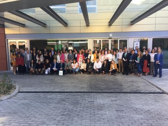 Foto de familia do acto de entrega do incentivo bonus a empresas de Madrid 