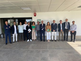 Imagen de grupo de los participantes en la jornada