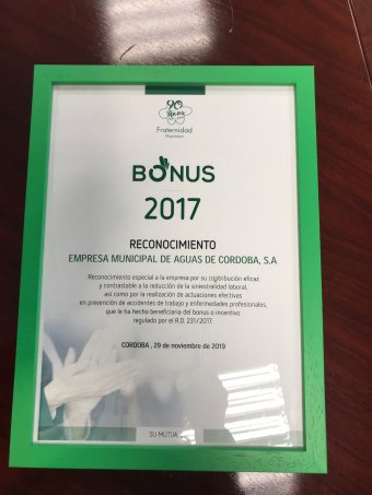 Diploma Bonus entregado á empresa Aguas de Córdoba