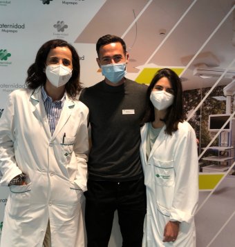 Gonzalo Poley con la Dra García Elías y la Dra Corral