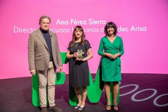 José Luis García Feijóo, director Provincial de Fraternidad-Muprespa La Rioja, Ana Pérez Sierra, directora de Recursos Humanos de Nidec Arisa, y Natalia Fdez. Laviada, subdirectora general de Prevención, Calidad y Comunicación de Fraternidad-Muprespa