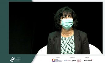 Natalia Fernández Laviada, al comienzo de su intervención