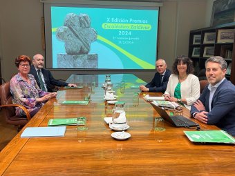 Reunión de los miembros del jurado