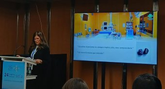 Susana Lázaro presentando en Comunicaciones Enfermería II