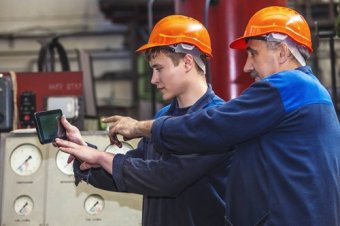 trabajadores fabríca