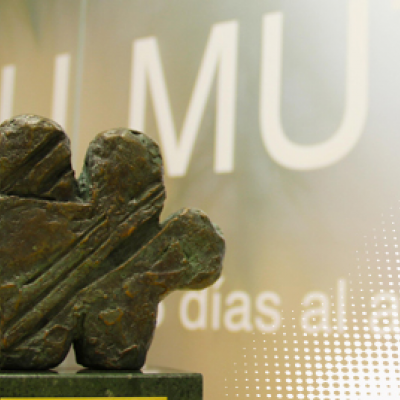 Escultura Escolástico Zaldívar