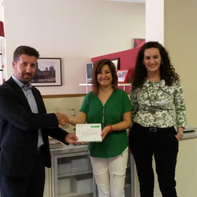 Fraternidad-Muprespa entrega el diploma Bonus 2014 a la empresa Entreblocs en Illes Balears