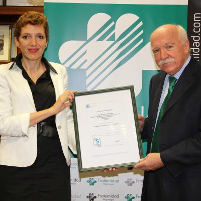 Fraternidad-Muprespa recibe el certificado de empresa saludable