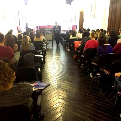 Escuela Universitaria de Osuna y Fraternidad-Muprespa colaboran en una jornada para alumnos de fisioterapia