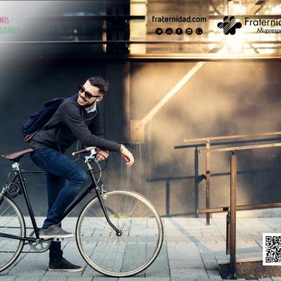 Salvapantallas Empresa Saludable Fraternidad-Muprespa - Ejecutivo en bicicleta