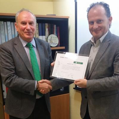 Entrega Bonus empresa de Fraternidad-Muprespa en Granada