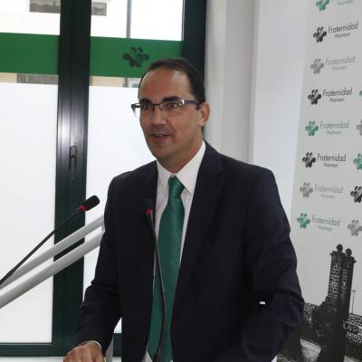 Pedro Figueras momento discurso inauguración Fraternidad-Muprespa Arrecife