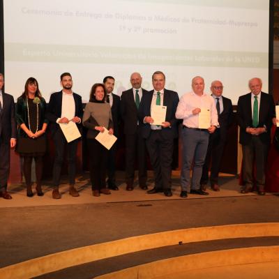 Entrega de diplomas grupo 8