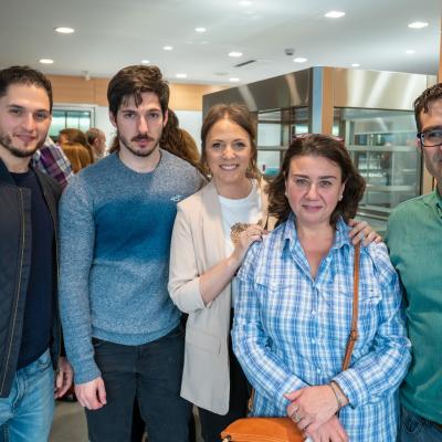 Trabajadores de Fraternidad-Muprespa  posando para una fotografía