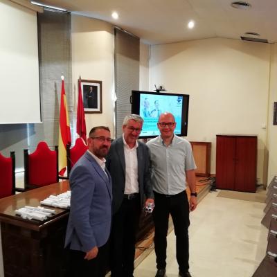 Eloy Avila fue el encargado de entrega los reconocimientos