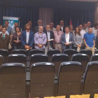 foto de grupo en la entrega en Cáceres los diplomas Bonus 2017 a mutualistas de Fraternidad-Muprespa
