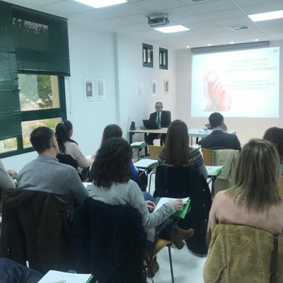 Asistentes a la jornada de Plasencia sobre riesgo durante a lactancia natural de Fraternidad-Muprespa