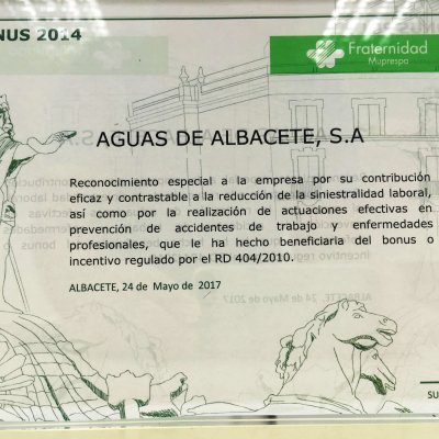 Fraternidad-Muprespa entrega el diploma Bonus 2014 a la empresa Aguas de Albacete