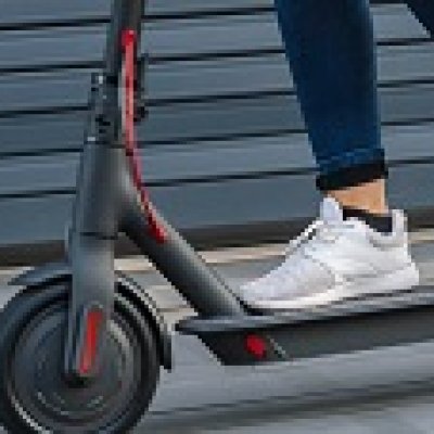 El uso del casco al ir en patinete eléctrico es imprescindible