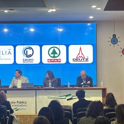 Participantes en la mesa de experiencias prácticas de comunicación interna en PRL