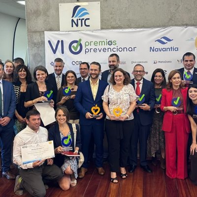 Imagen de grupo de los galardonados