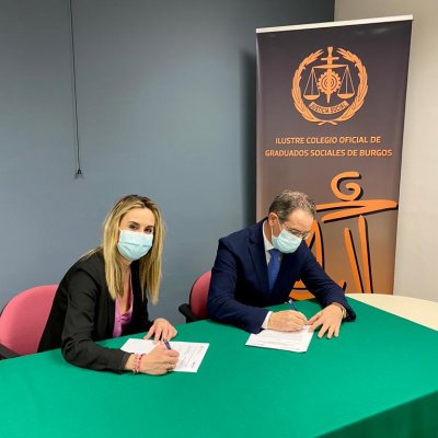 Imagen de la firma del acuerdo entre Fraternidad-Muprespa y el Colegio de Graduados Sociales de Burgos