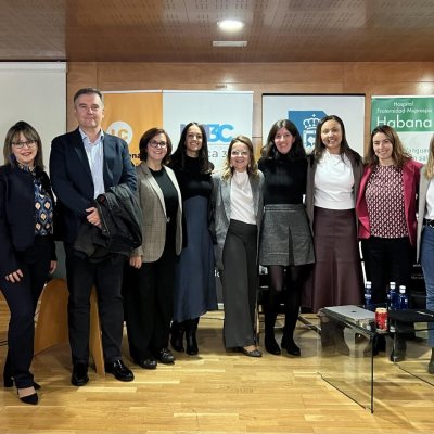 Foto de familia de ponentes y organizadores de la jornada
