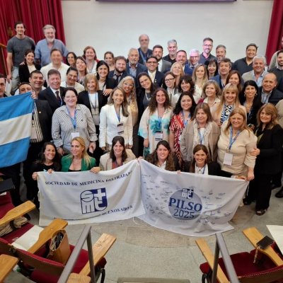 Foto de grupo de los profesionales participantes