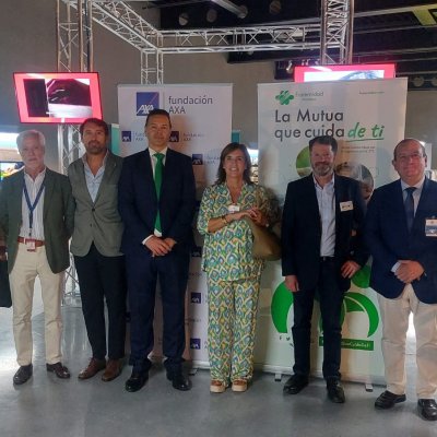 Imagen de grupo de los participantes en la jornada